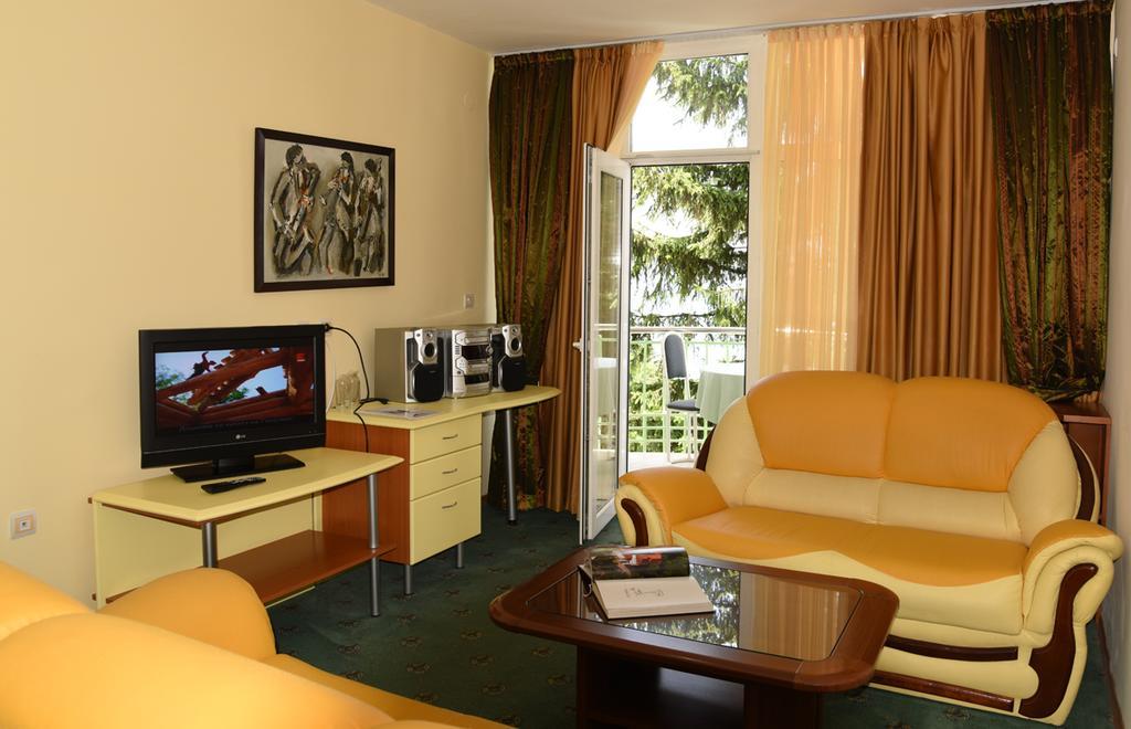 Hotel Klimetica Ohrid Kültér fotó